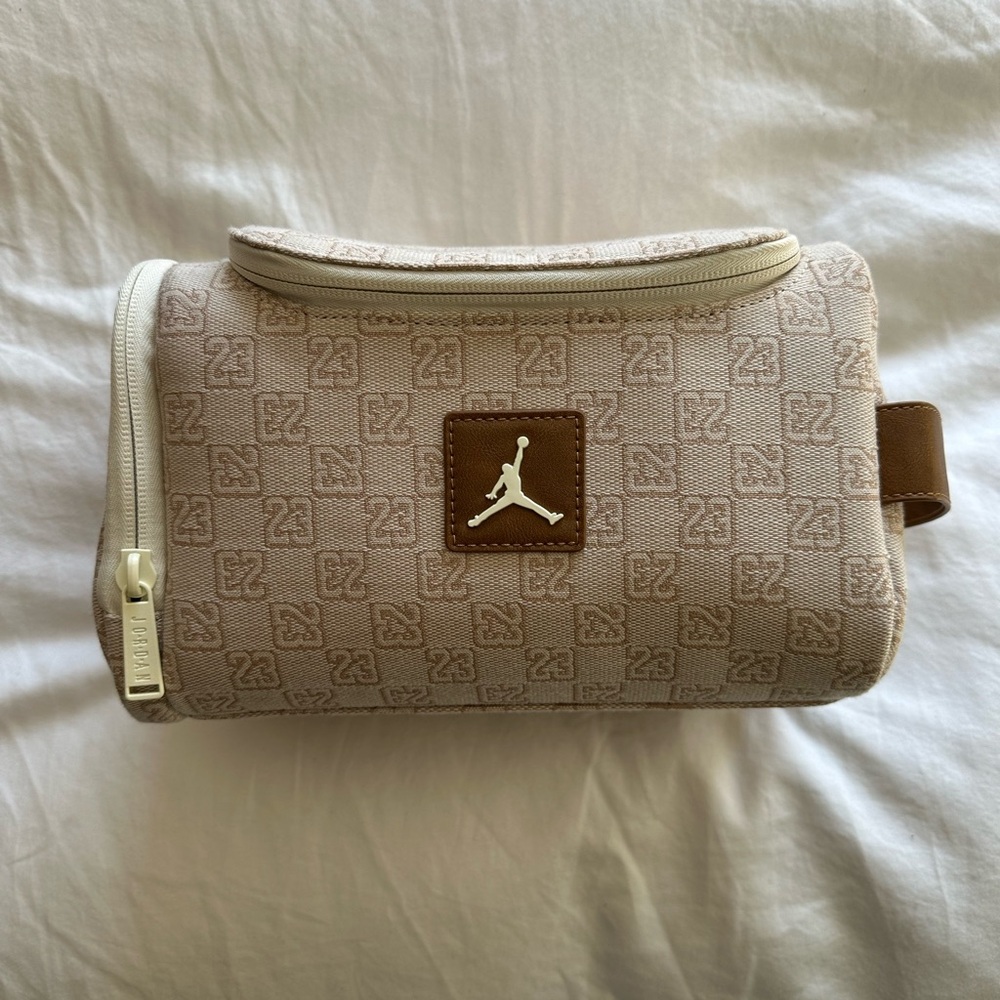 Jordan monogram drop kit
